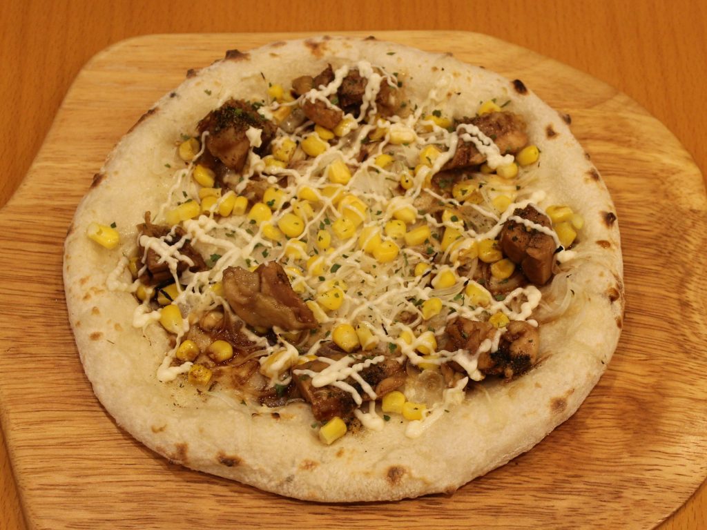 有機小麦粉、有機たまねぎ、有機パセリ、有機鶏肉、有機コーン、マヨネーズ、天然酵母