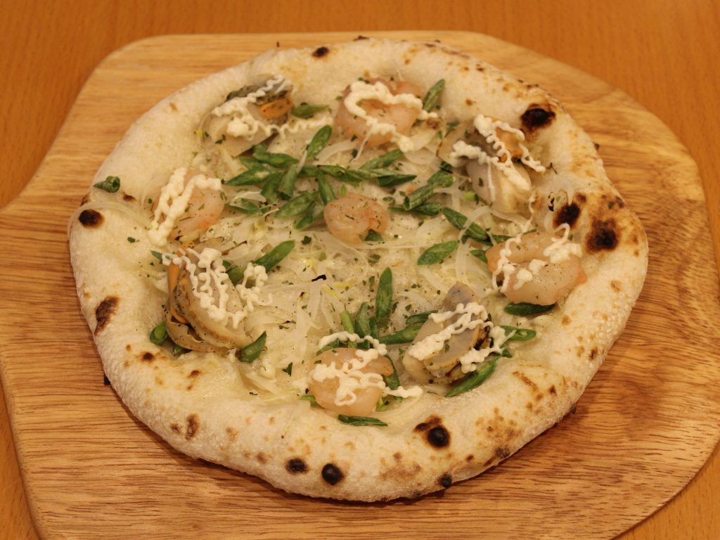 有機小麦粉、有機たまねぎ、有機パセリ、有機いんげん、マヨネーズ、国産ほたて(生食用)、天然えび、天然酵母